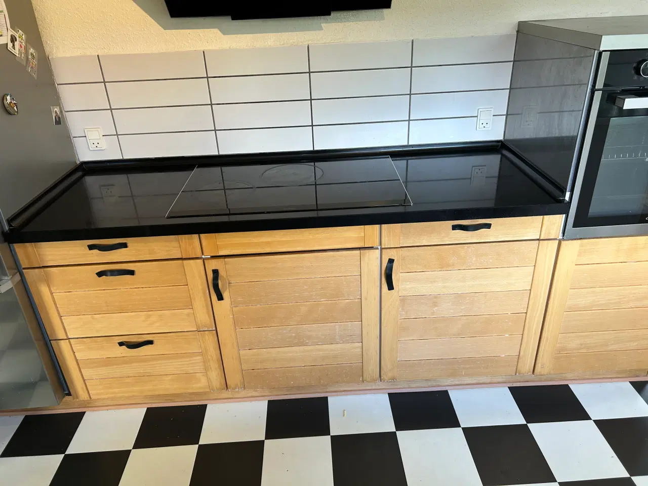 Billede 5 - Sort marmorplade med Siemens kogeplade.