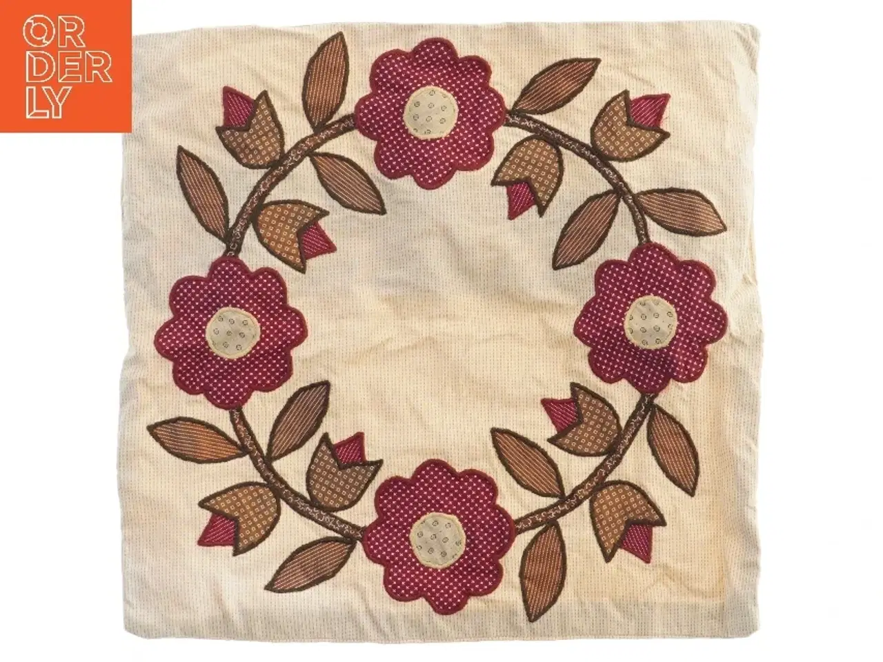 Billede 1 - Pudebetræk til pyntepude patchwork blomsterdesign (str. 42,5x40 cm)