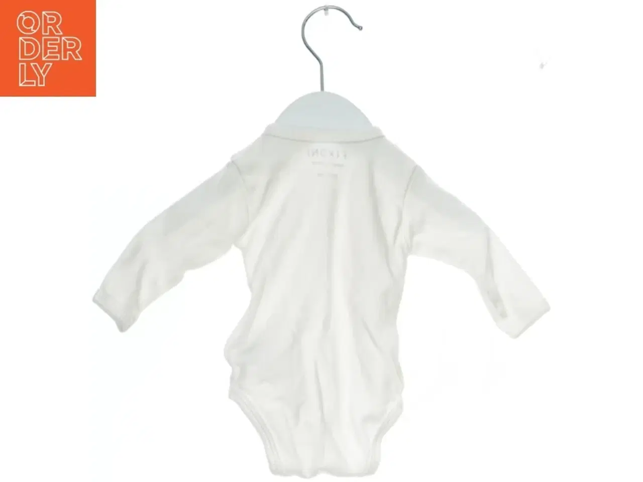 Billede 2 - Langærmet hvid bodystocking med giraffemblem fra Fixoni (str. 50)