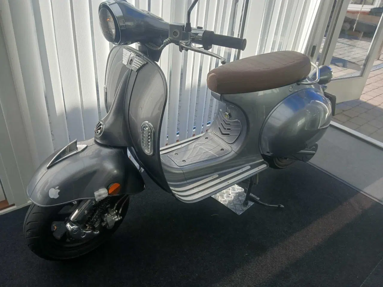 Billede 2 - Vespa el mc. 