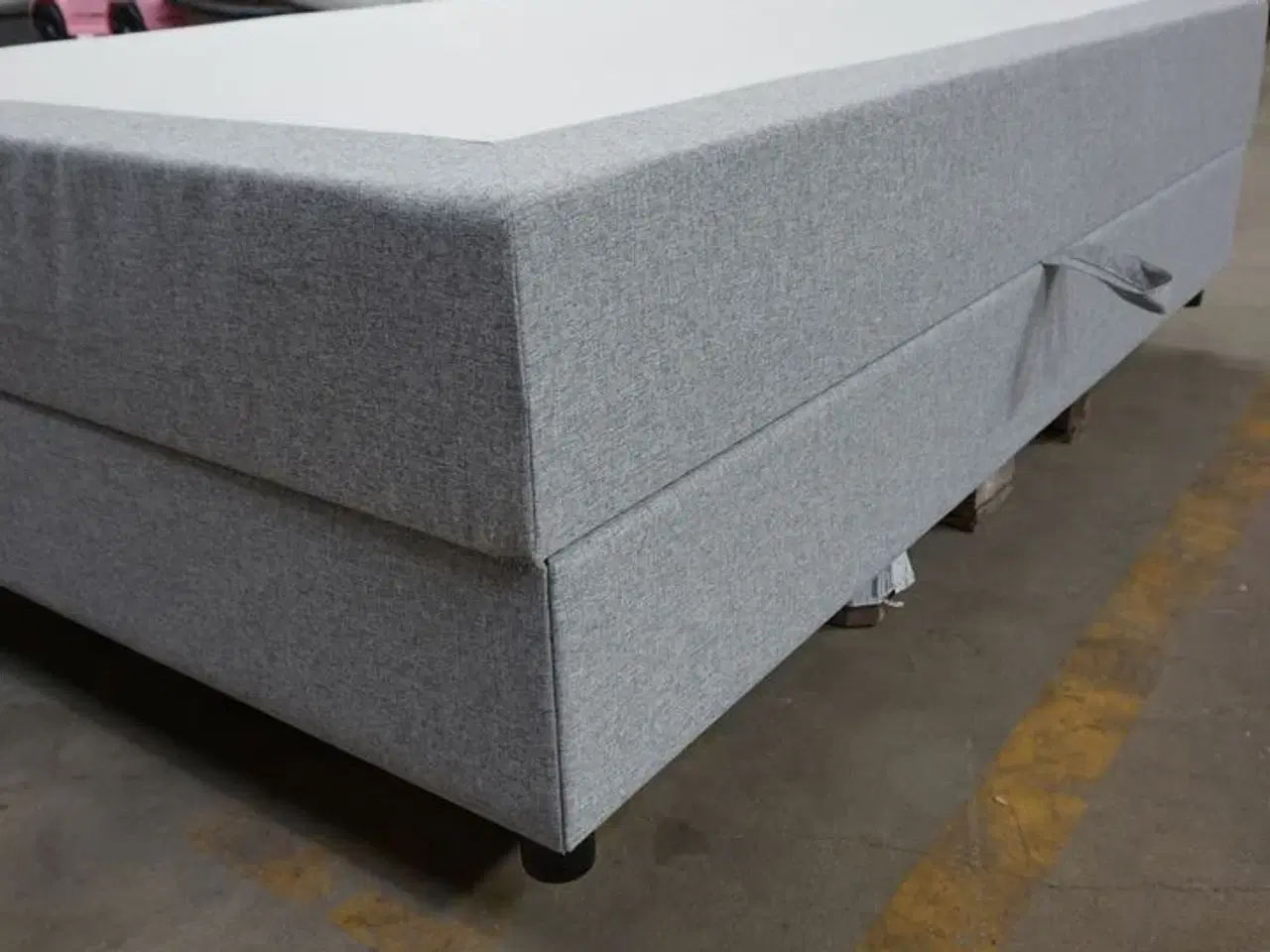 Billede 5 - Nordisk Fjer B110 seng med opbevaring 140x200 cm