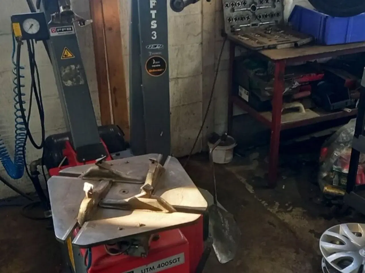 Billede 2 - FFB-UTM- LFTS 3 Dækmaskine