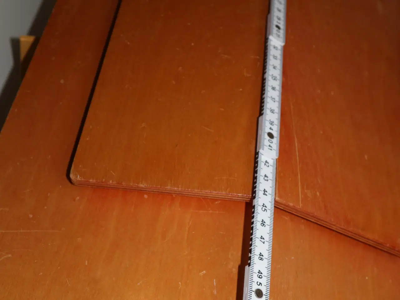 Billede 8 - Udgået Schleich stald (nr. 40165) brunlakeret tag