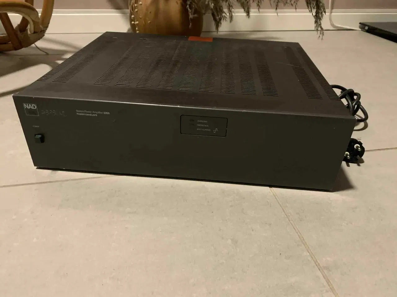 Billede 1 - NAD Stereo Preamplifier 1240