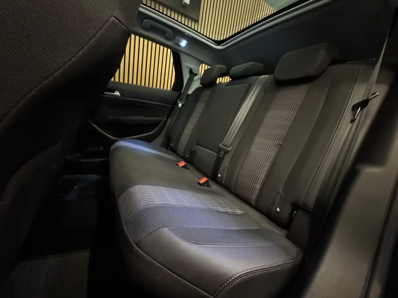 Billede 14 - Peugeot 308 1,6 BlueHDi 120 Allure Sky SW