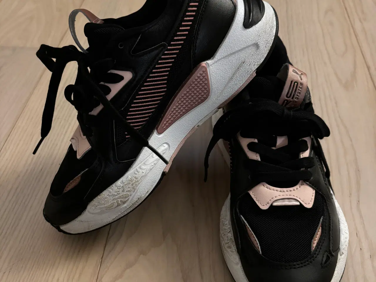 Billede 1 - Næsten nye Puma RS sneakers