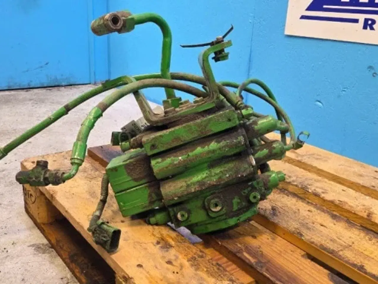 Billede 8 - John Deere 7920 Hydraulikventil RE267757