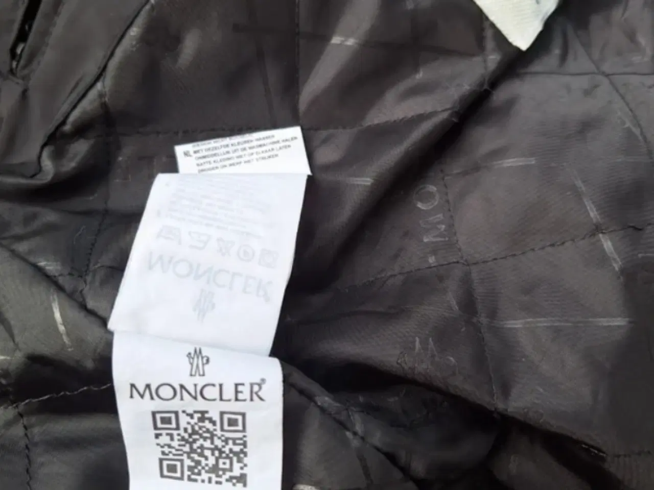Billede 6 - Moncler jakke sort