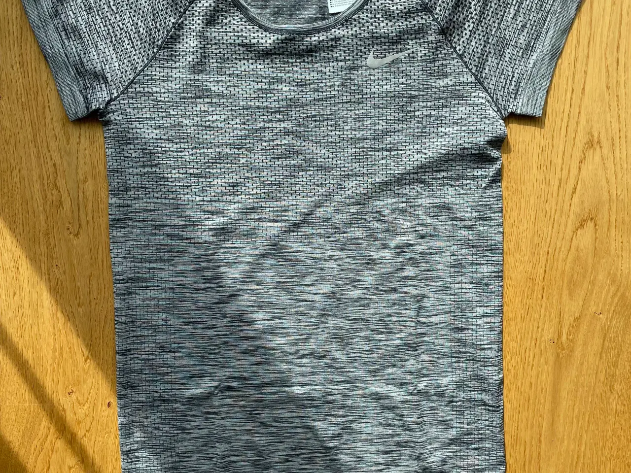 Billede 1 - Nike dri fit knit t-shirt