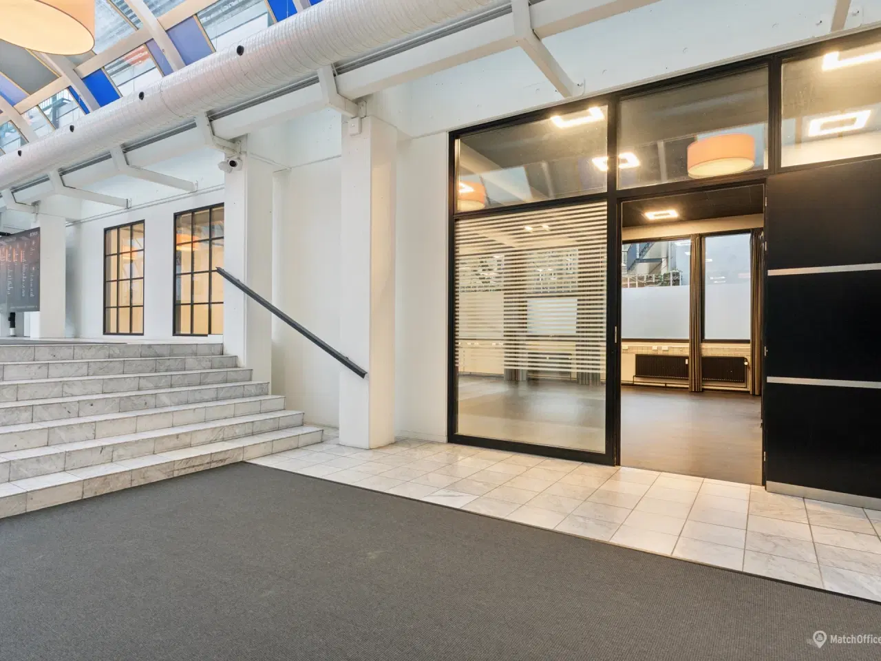 Billede 8 - Højloftet og flot istandsat lejemål i B!NGS