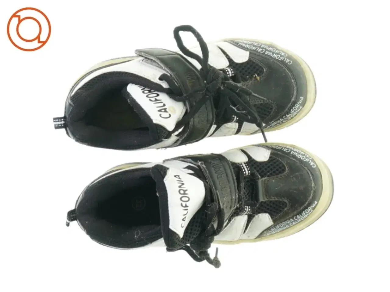 Billede 2 - Sko med hjul og lys fra California (str. 32)