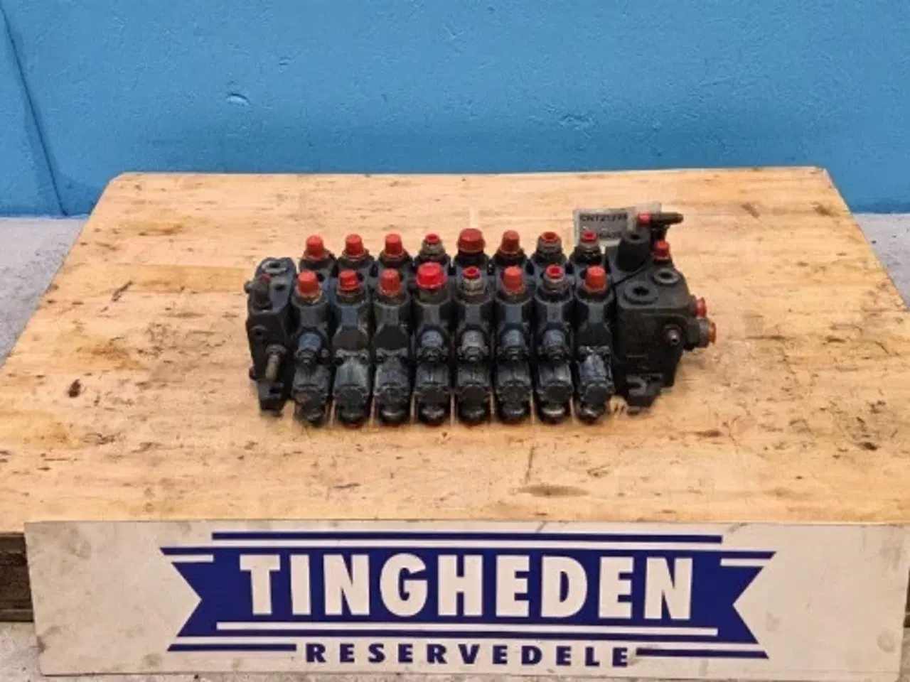 Billede 1 - New Holland LB115B Hydraulikventil 87305216