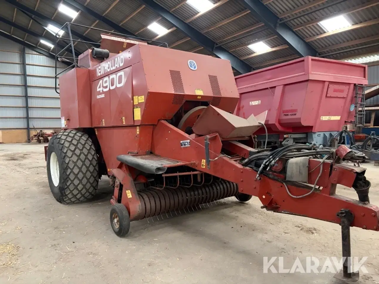 Billede 8 - Bigballe presser New Holland 4900 med snitter