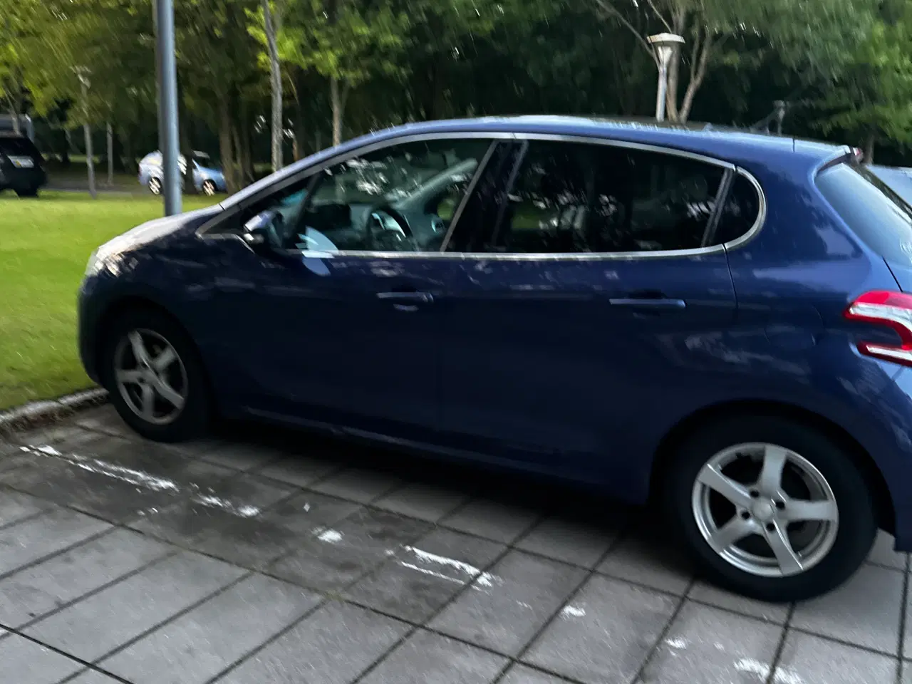 Billede 5 - Peugeot 208 1,2 VTI benzin - nysynet