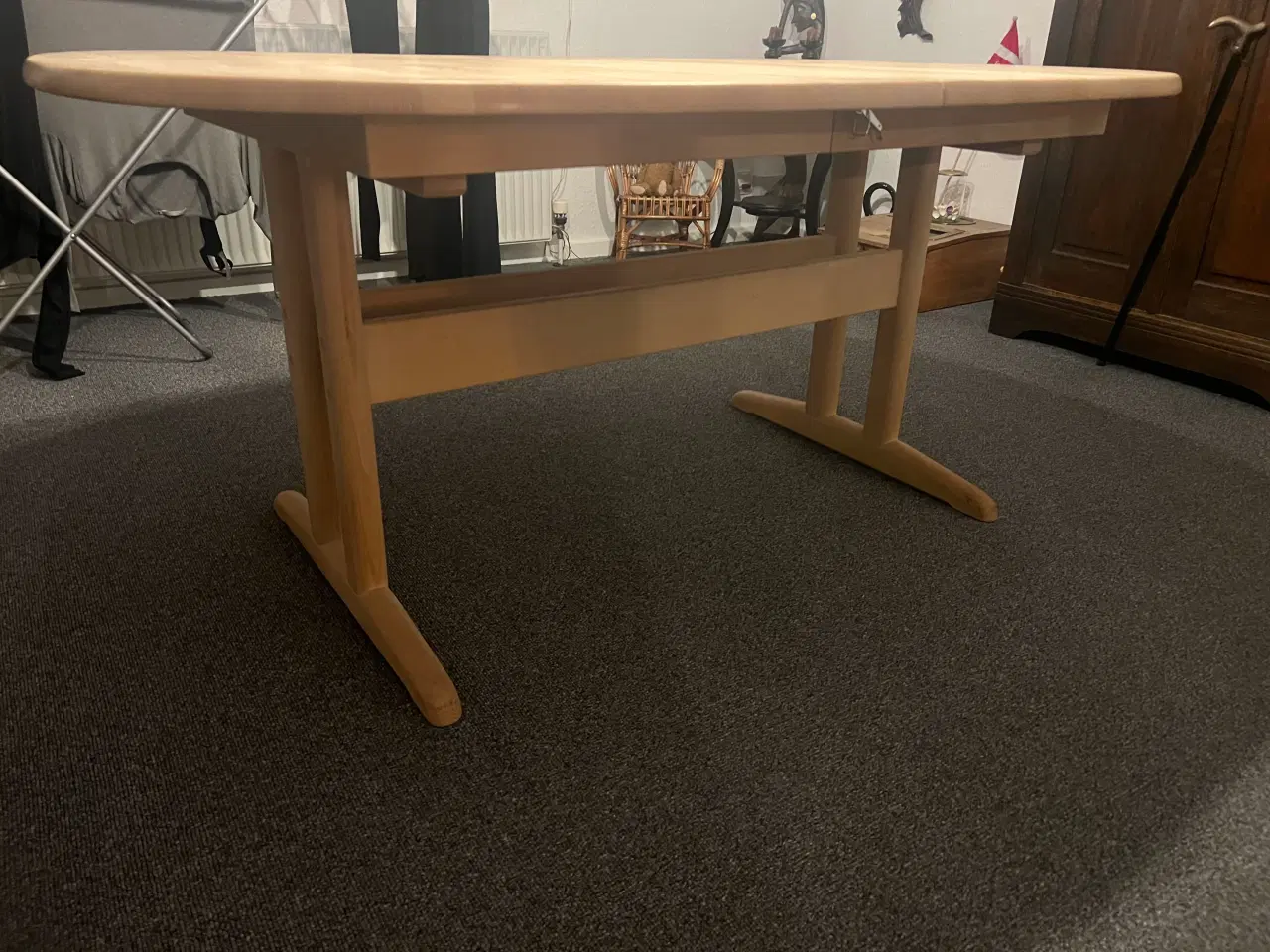 Billede 1 - Spisebord sæbebehandlet massiv bøg