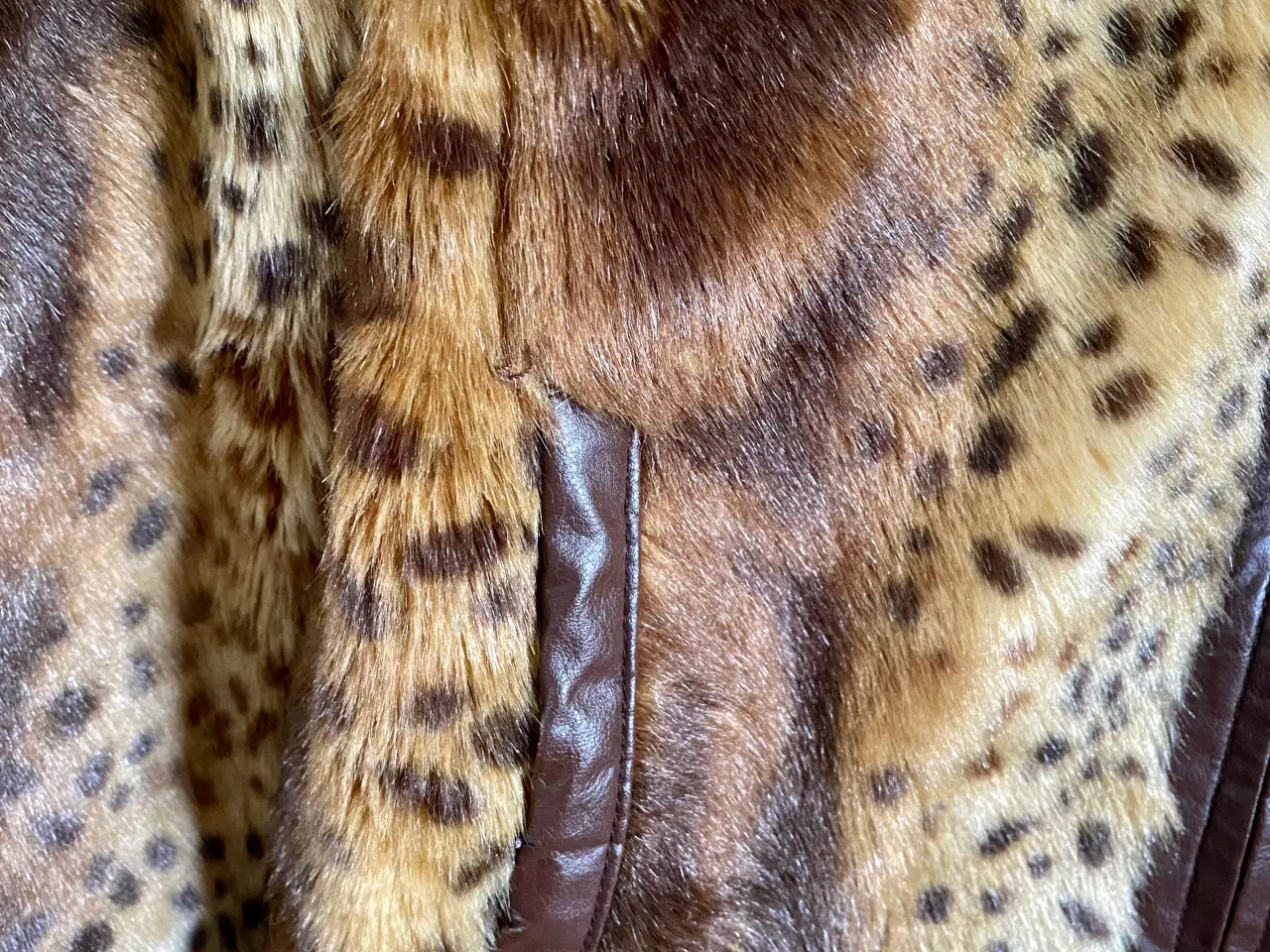Billede 4 - Leopard jakke til salg