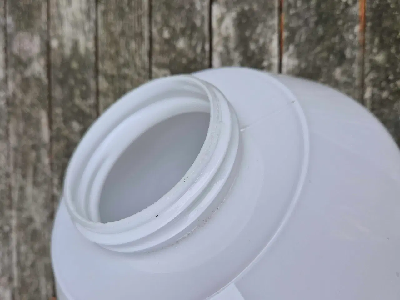 Billede 7 - Hvid badeværelseslampe fra Ifö