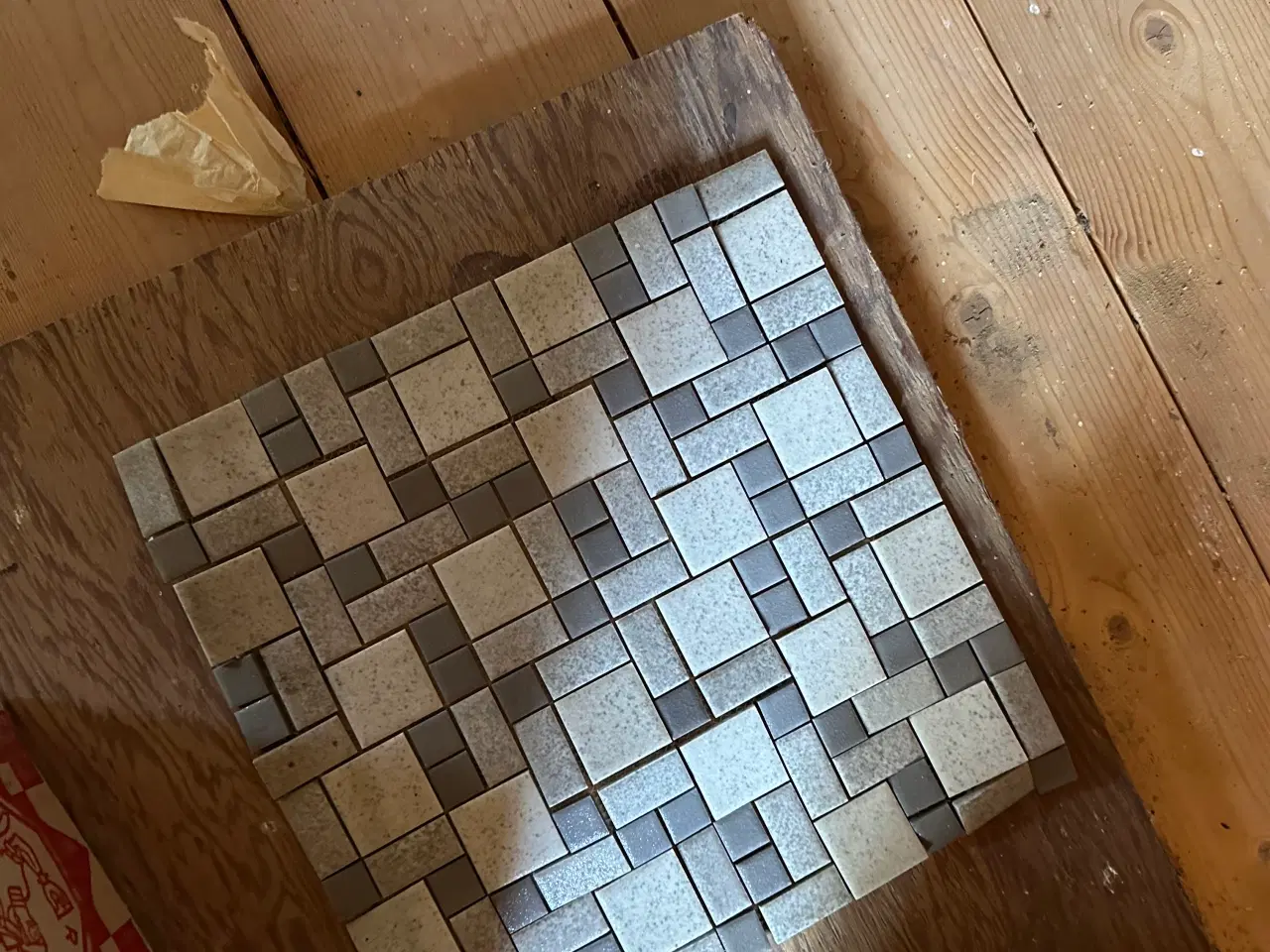 Billede 1 - Flisemarked/ vægfliser