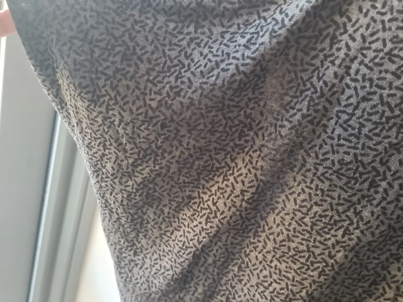 Billede 3 - H&M sport T-shirt str L 40