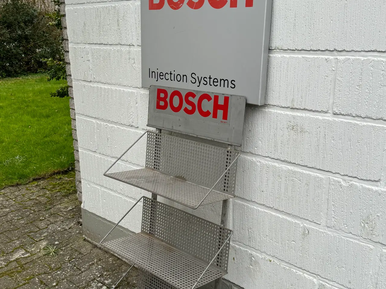 Billede 2 - Vintage Bosch skilt og reolvogn.