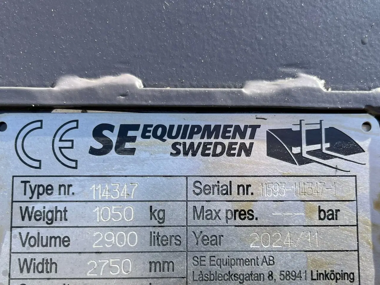 Billede 3 - Volvo Læsseskovl 2,9m3 skovl med Volvo beslag på. Den er 2.75m bred