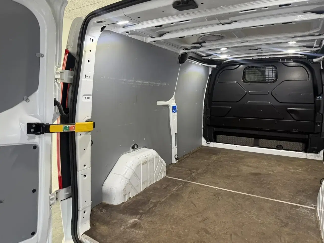 Billede 11 - Ford Transit Custom 300 L2H1 2,0 TDCi Trend 130HK Van 6g Aut.
