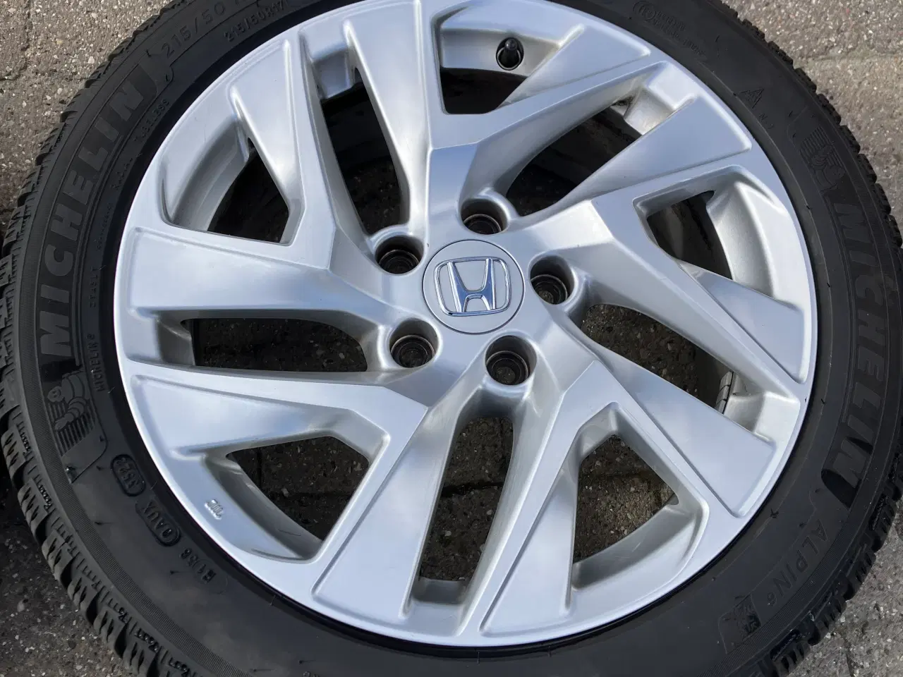 Billede 5 - Honda originale alufælge 17”