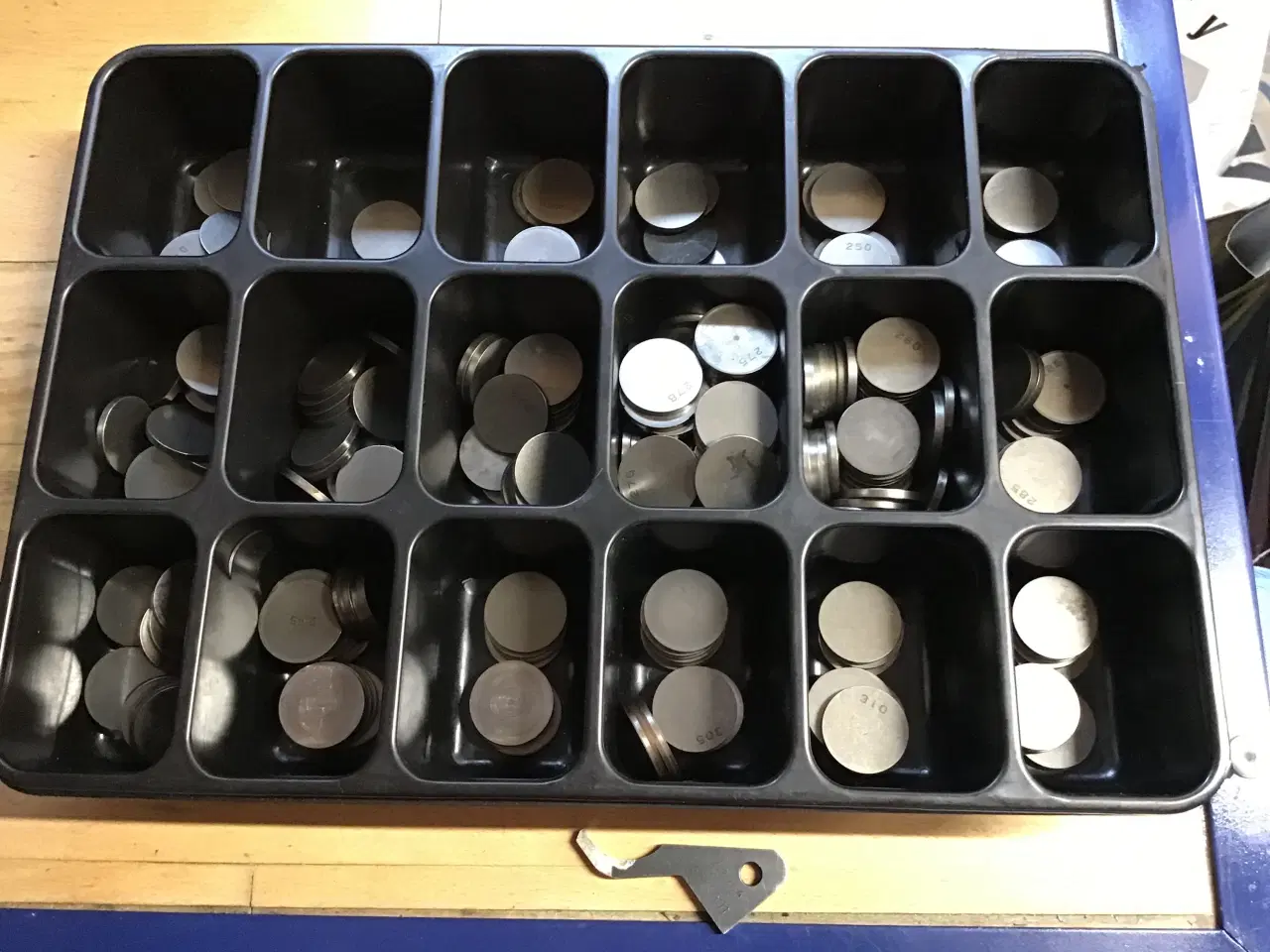 Billede 1 - Honda CBX 1000 ventilshims m værktøj