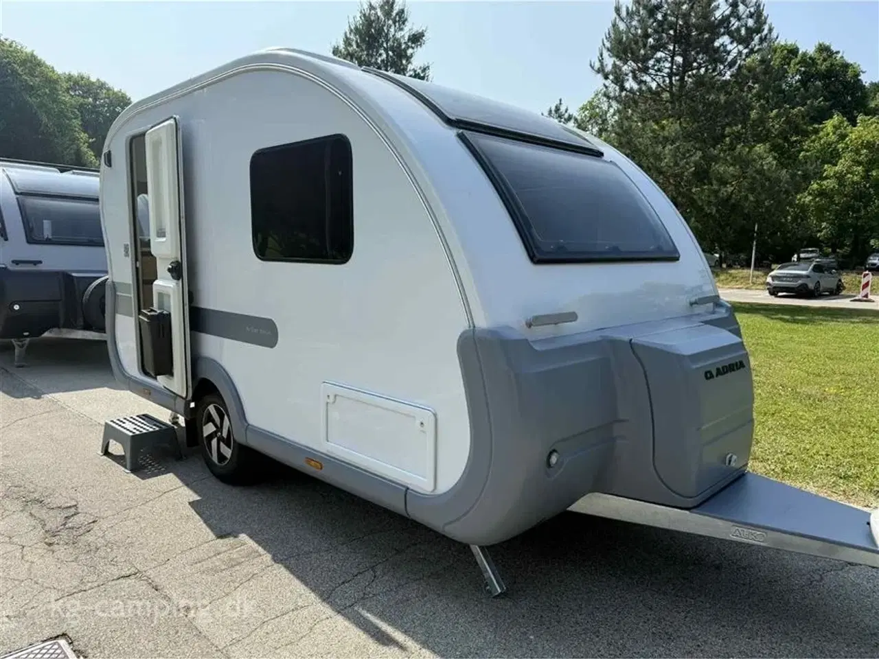 Billede 1 - 2026 - Adria Action 391 LH Classic 2026 Nyhed - Action 391 LH Classic med TRUMA Combi 4 E varme samt musiksystem