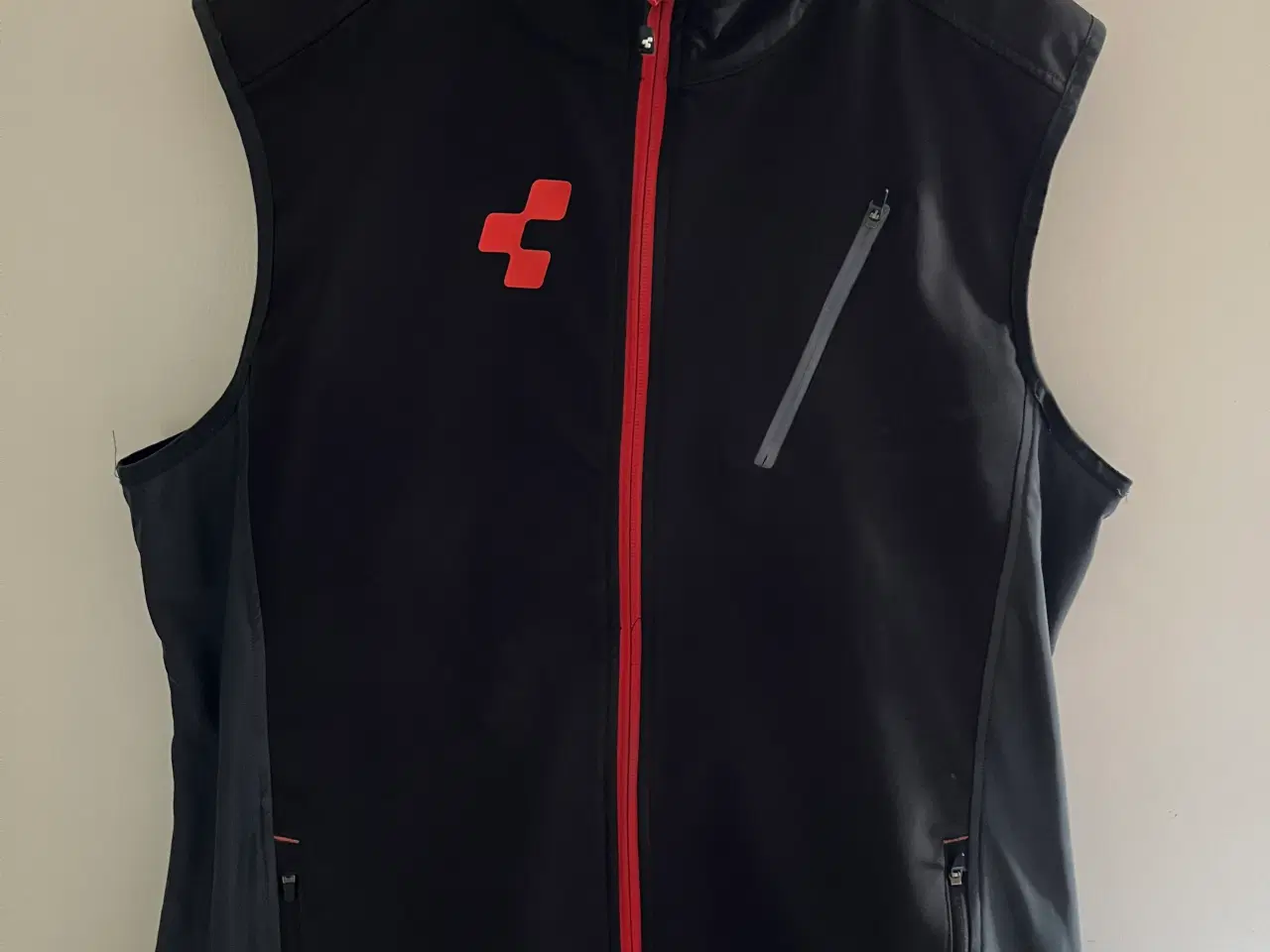 Billede 1 - Cube softshell vest