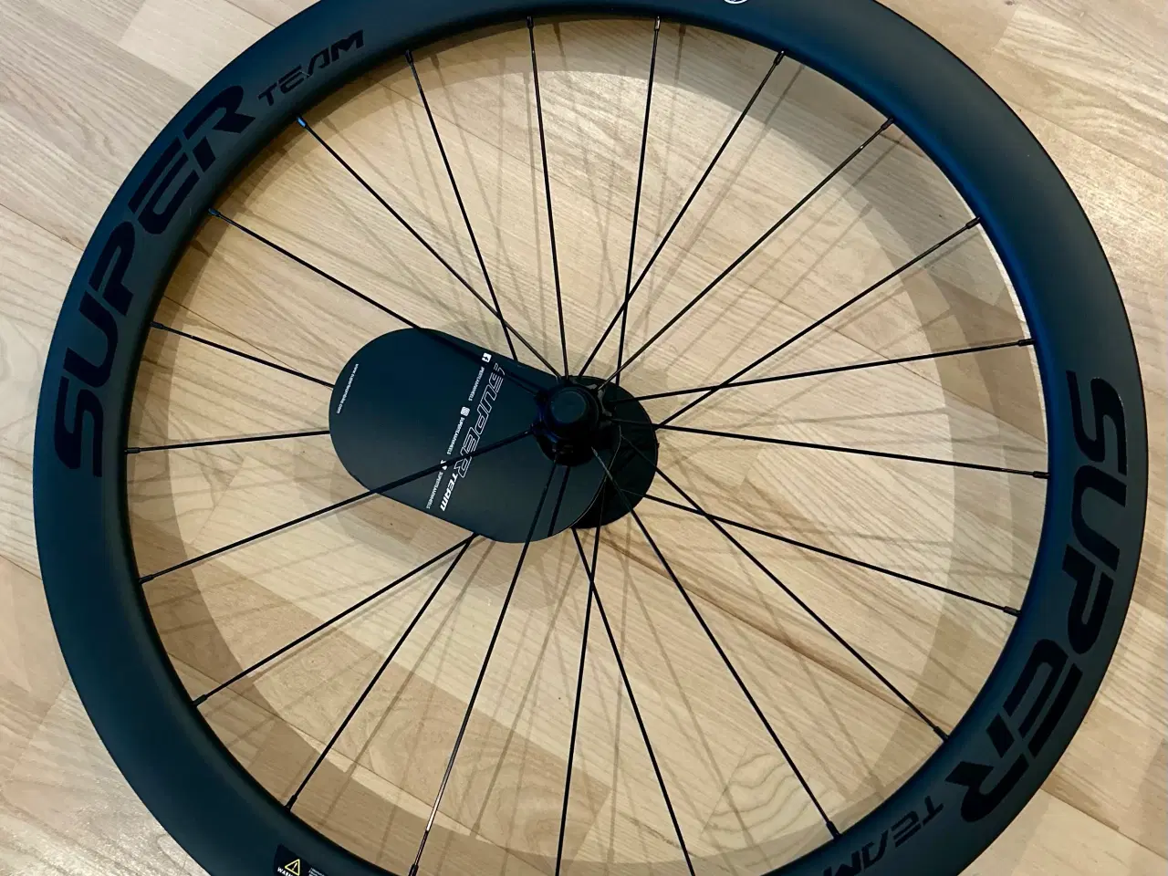 Billede 2 - Super lækkert Carbon Hjulsæt
