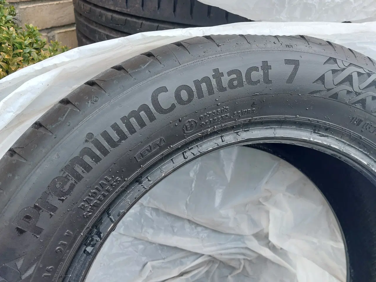 Billede 2 - Conti Contakt 7 sommerdæk 4 stk  205 55 16 V