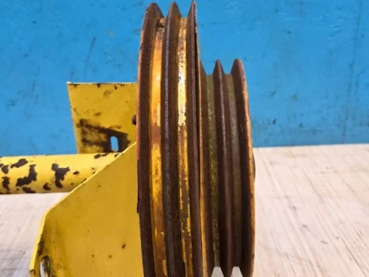 Billede 9 - New Holland TF46 Remskive 80451553