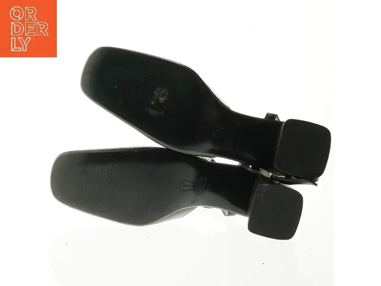 Billede 4 - Sorte damesandaler med rem fra Enzo Moreno (str. 39)