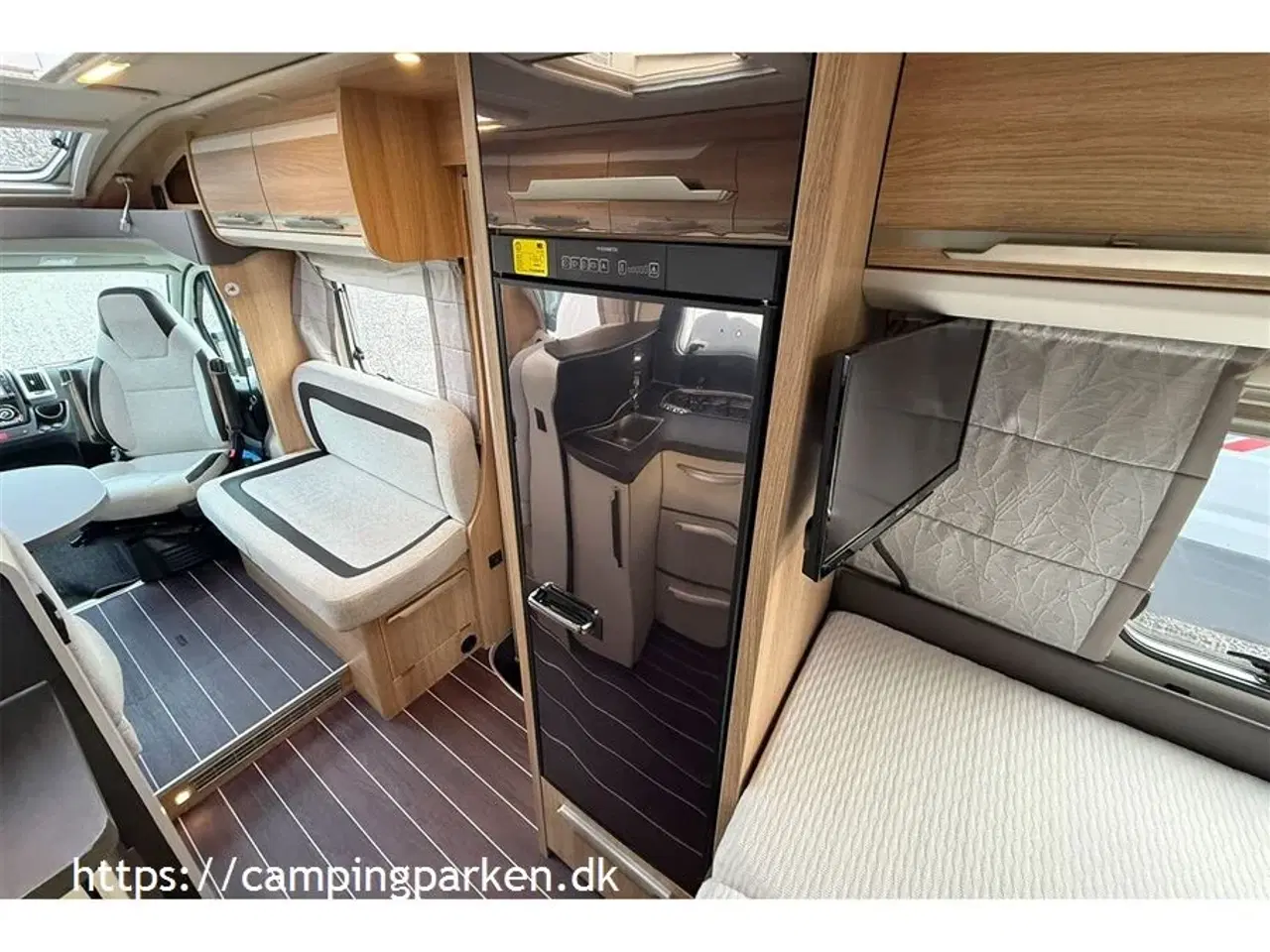 Billede 7 - 2020 - Knaus Sky TI 650 MF Platinum Selection Fin camper indretning, med fransk seng og under 7 meter
