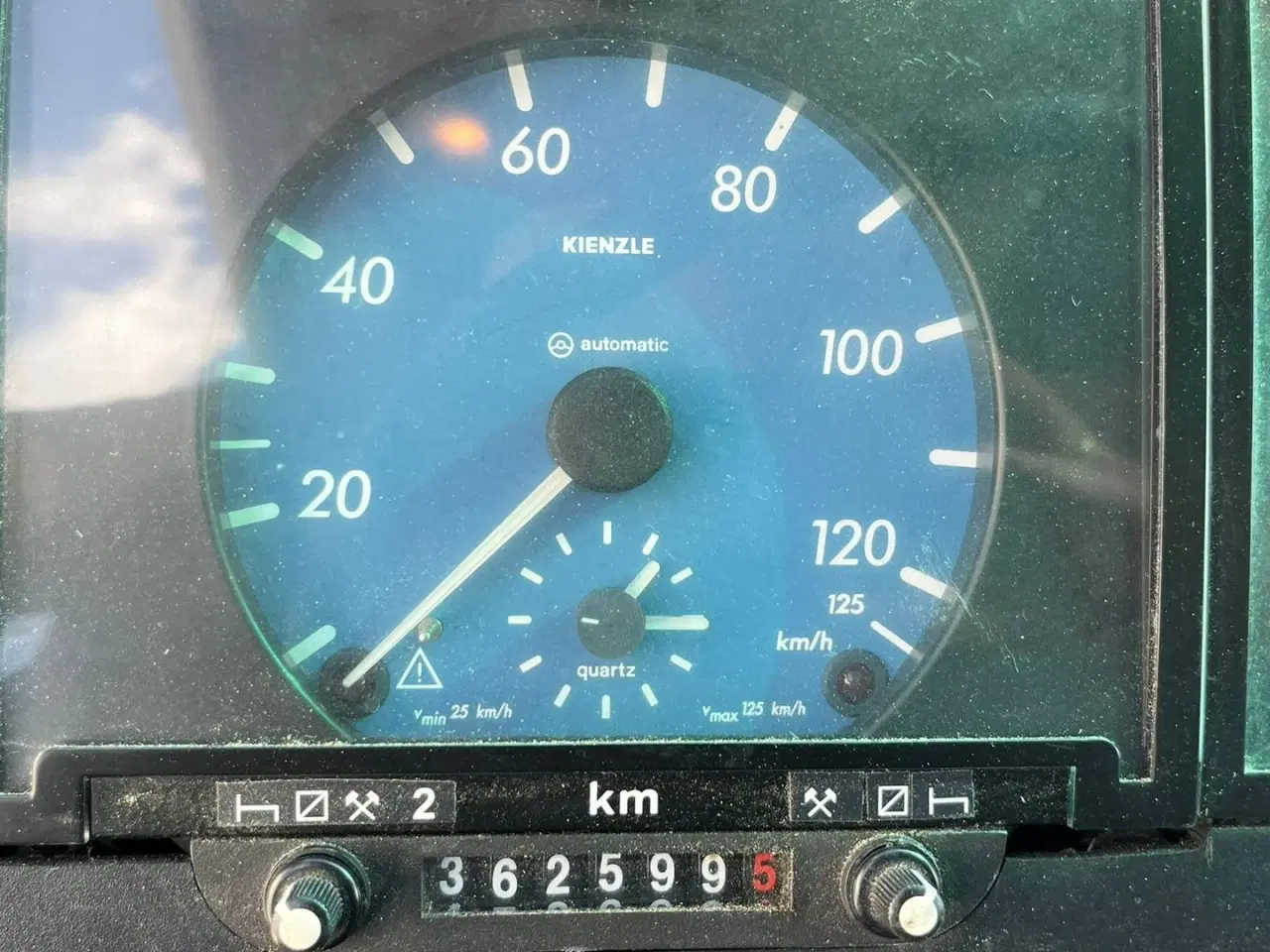 Billede 2 - Mercedes Atego  Knæklad 7.5m, med rampe i fuld brede i bag.