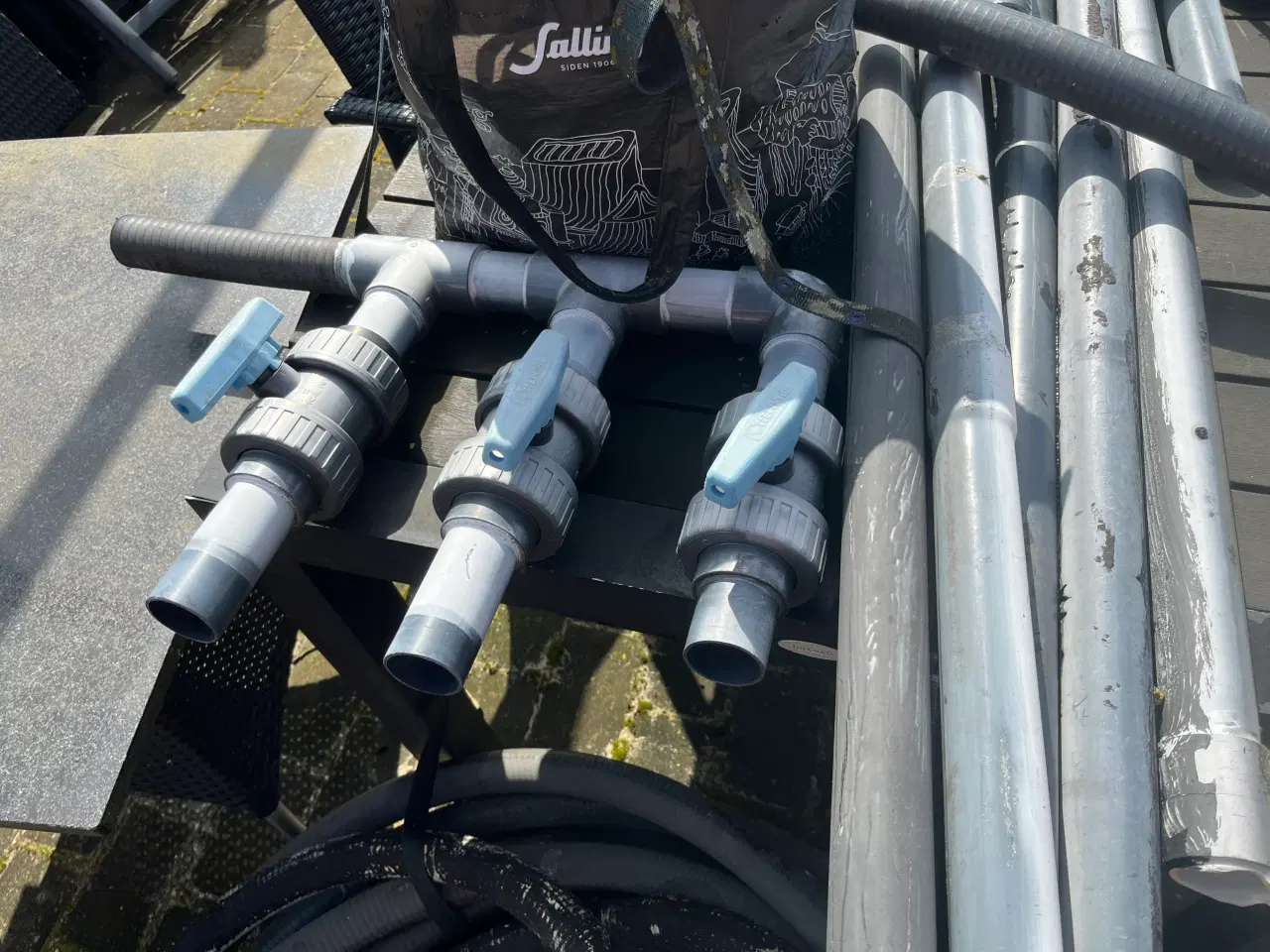 Billede 3 - Større samling solpaneler til opvarmning af pool