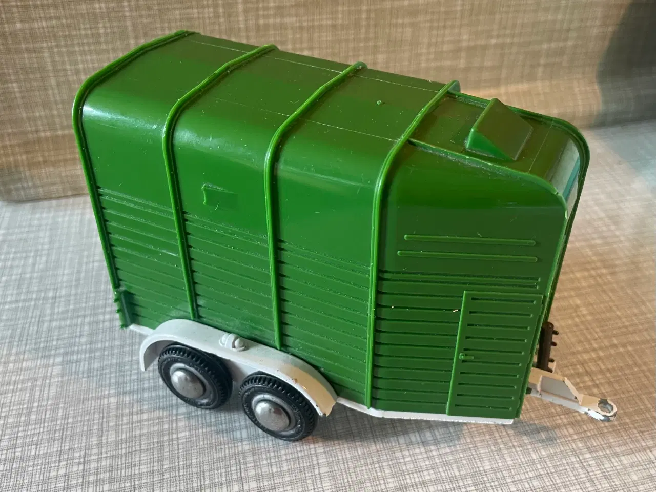 Billede 2 - Britains hestetransport, 1/32