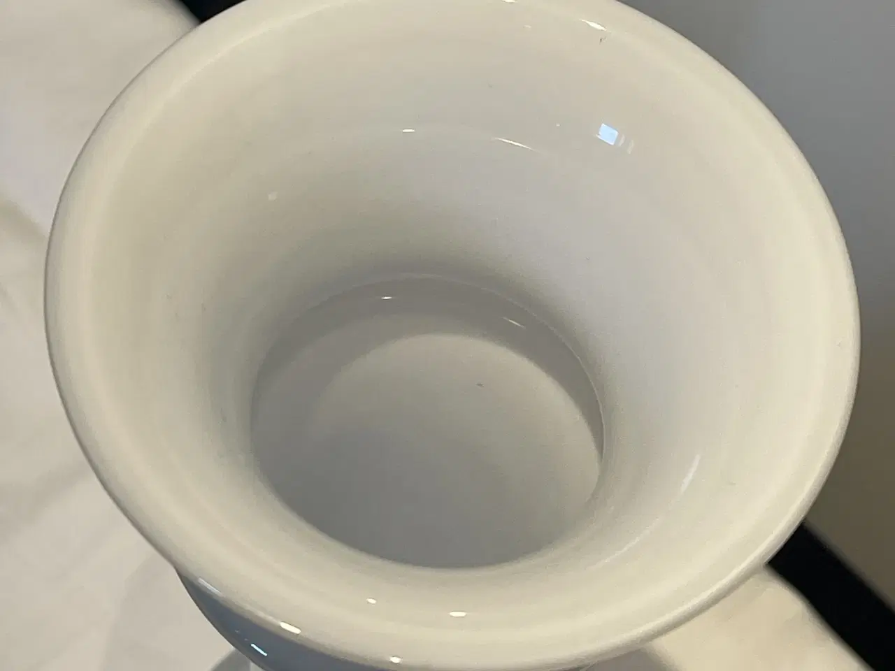 Billede 3 - Holmegaard
MB vase
opal hvid