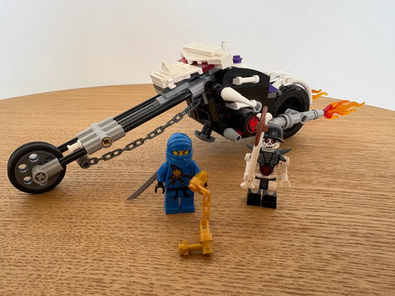 Billede 4 - LEGO Ninjago – Skull Motorbike (2259) – Udgået sæt