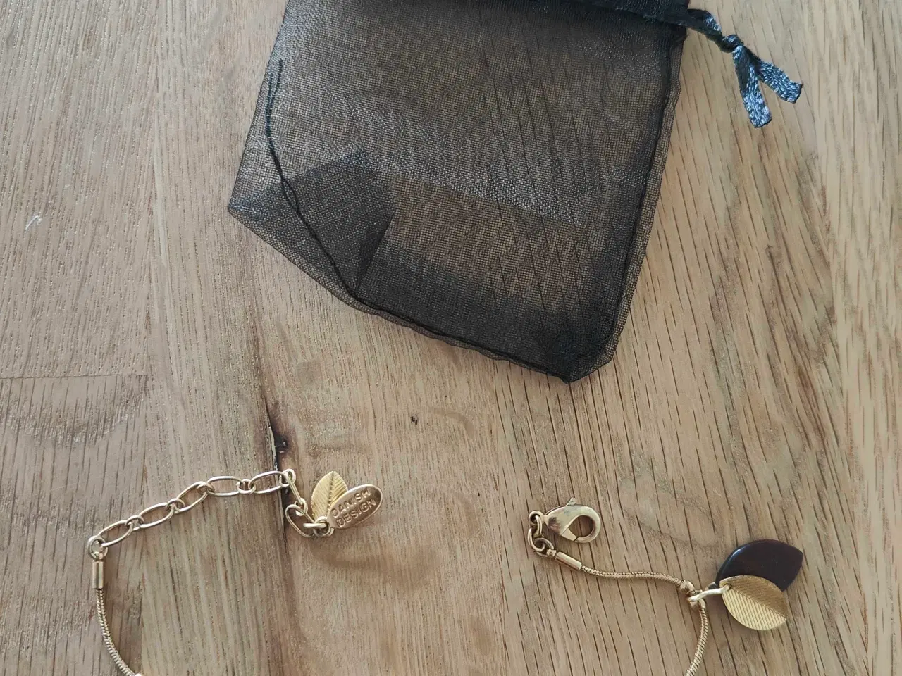 Billede 3 - Armbånd fra Pilgrim Sælges