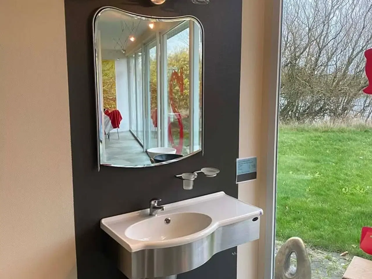 Billede 1 - Håndvask i stål og mineral + Spejl