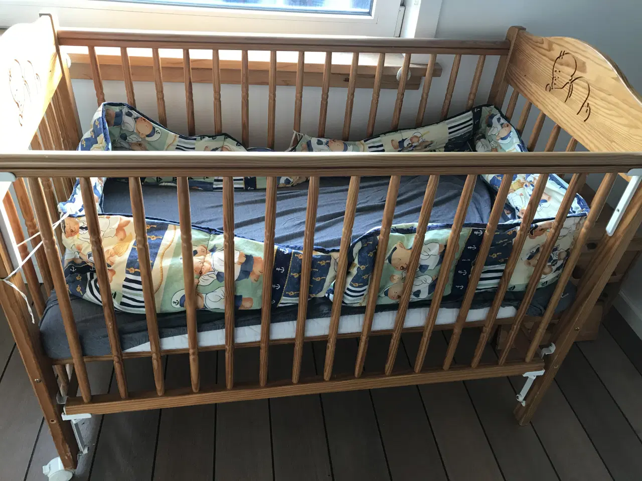 Billede 2 - Tremmeseng