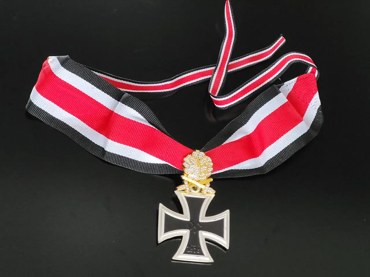 Billede 1 - Jernkorsets Ridderkors i guld(farvet) vedhæng