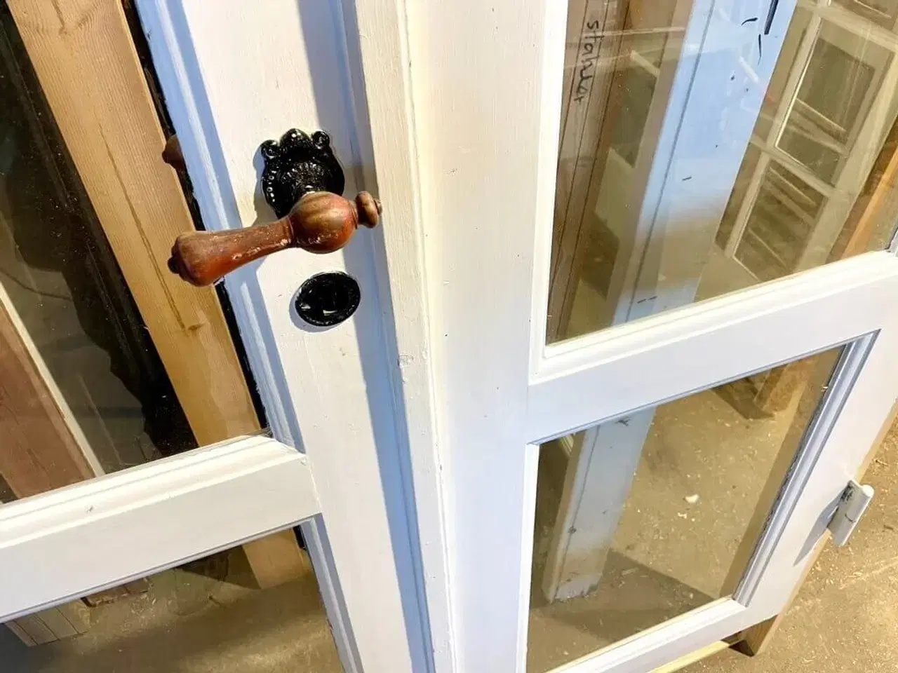 Billede 4 - Smuk dobbeltdør m. store glaspartier og karm