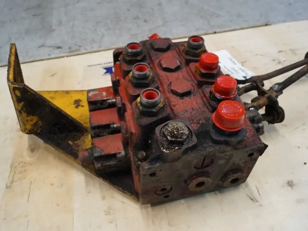 Billede 6 - Hydrema 807 Hydraulikventil 516261