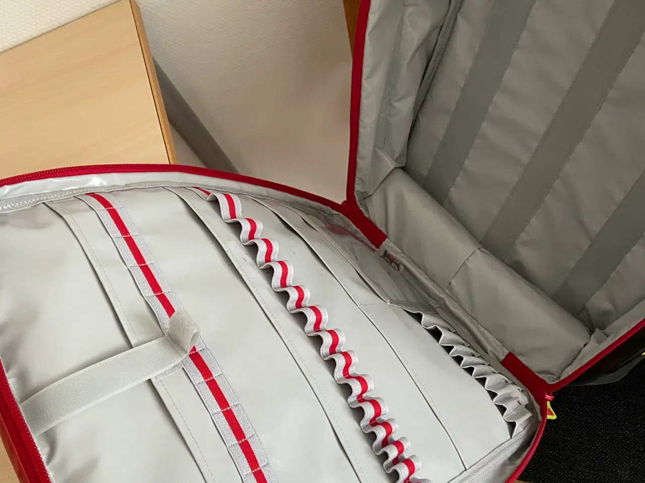 Billede 5 - PAX Wasserkuppe Redningsrygsæk – Professionel akut