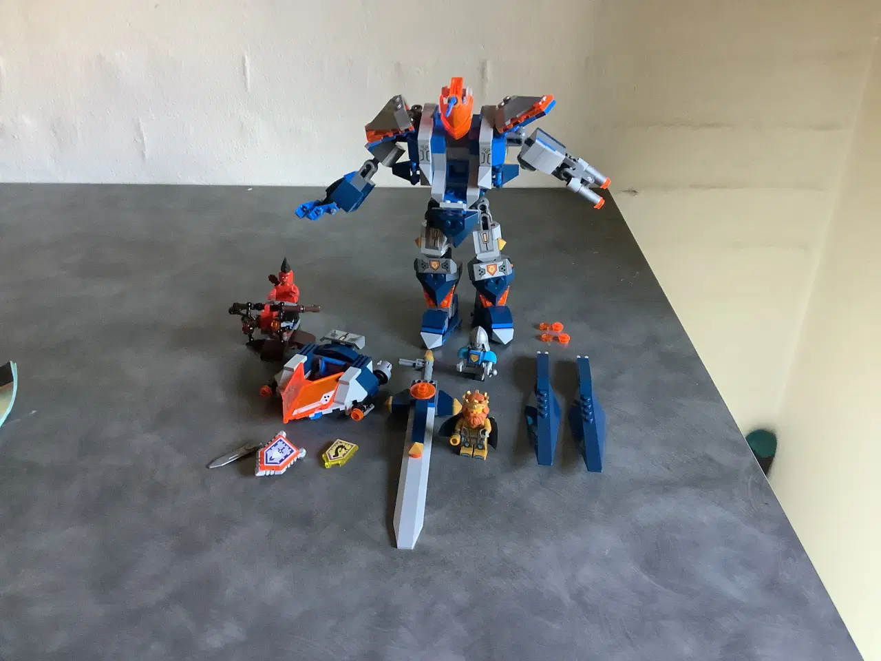 Billede 2 - Nexo knights 70327