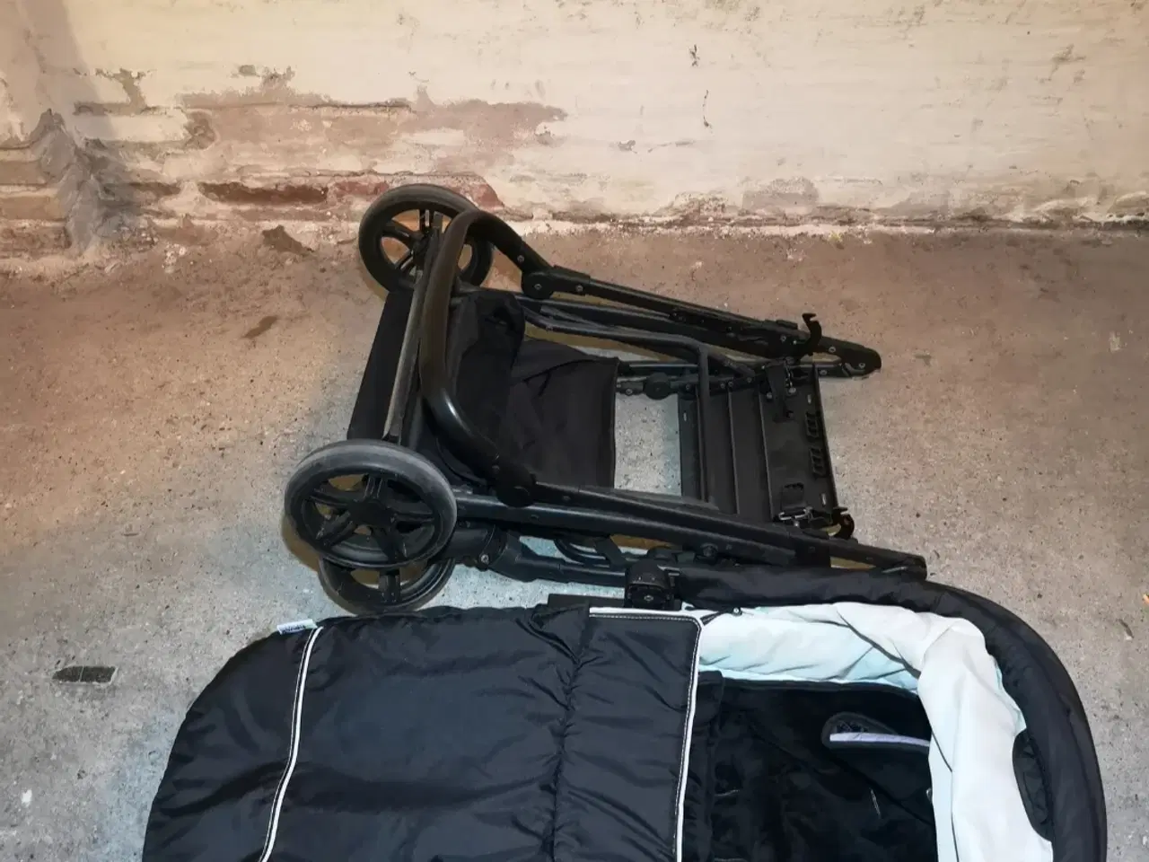 Billede 5 - Barnevogn Hauck de er vasket. 