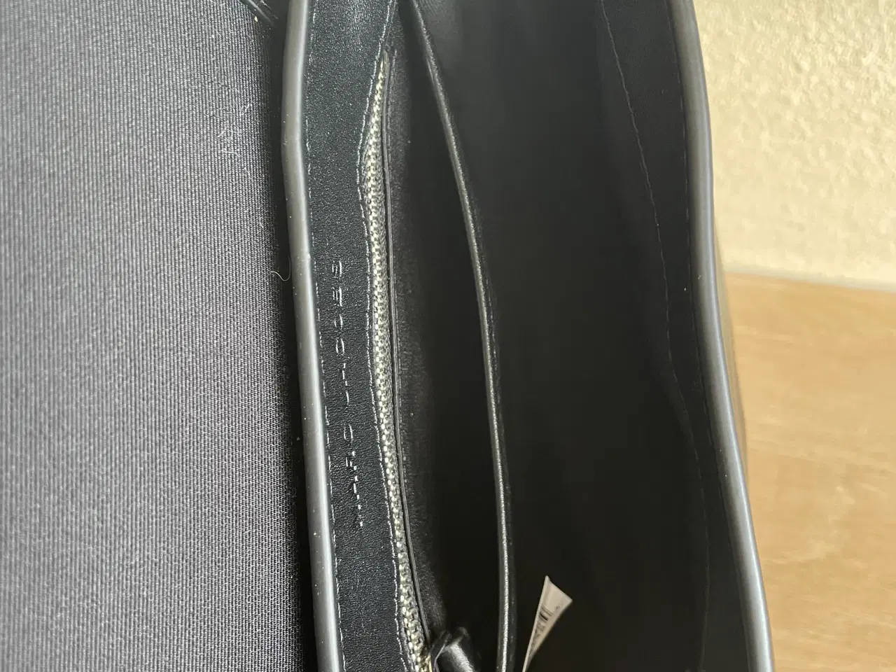 Billede 4 - Marc Jacobs sort taske